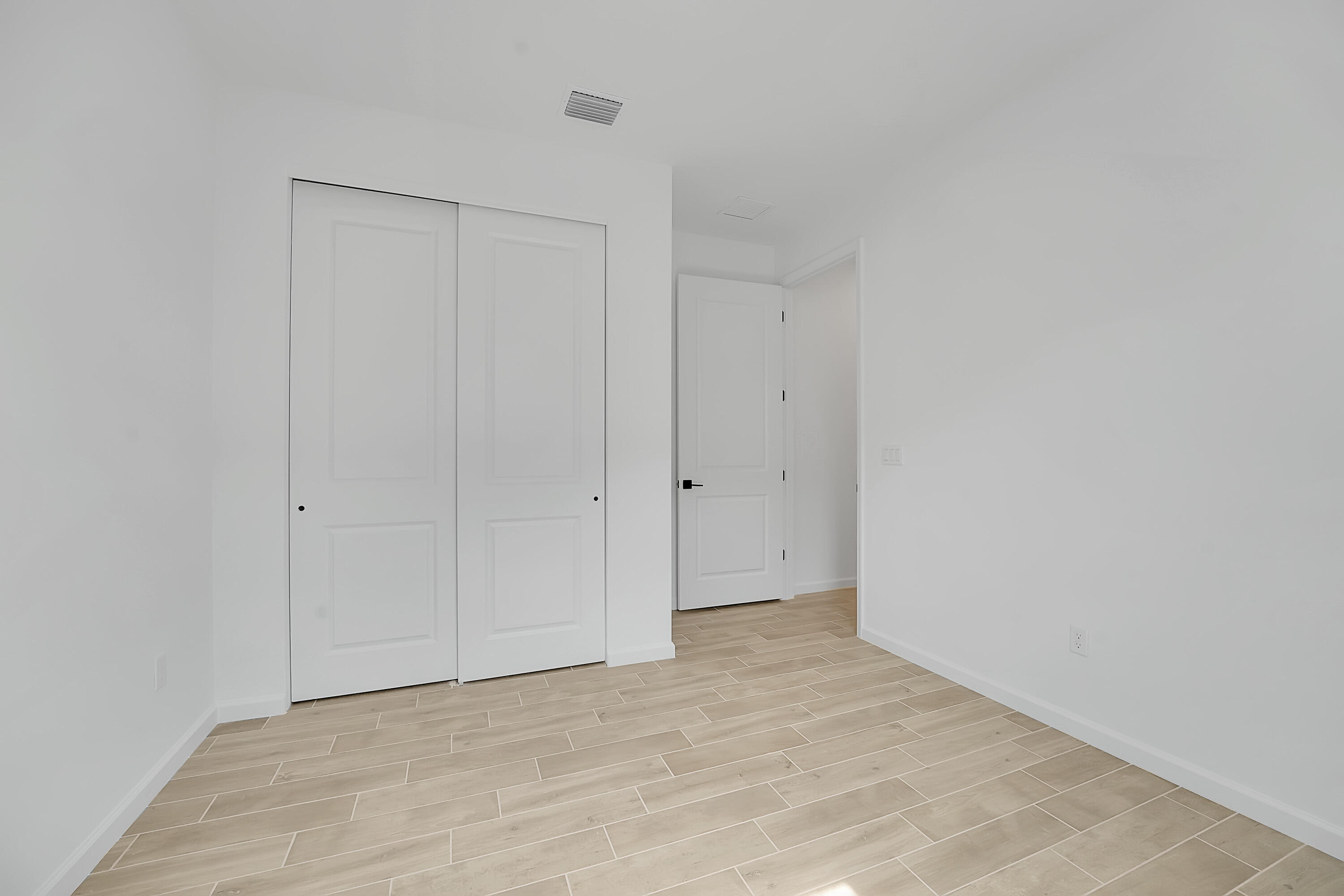 4572 Nautilus Circle Vero Beach, FL 32967 - Photo 15 of 33 a view of an empty room