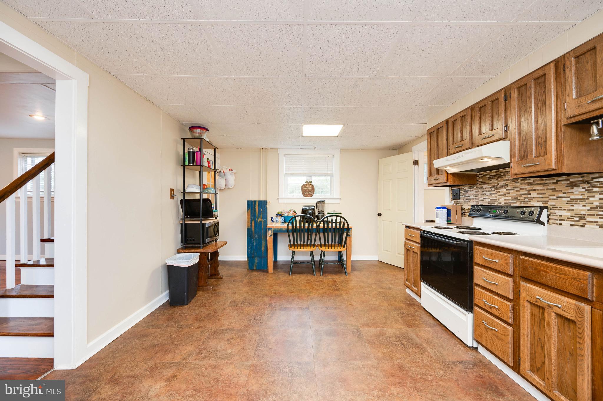 3536 Ridgeway Street Reading, PA 19605 - Photo 11 of 35