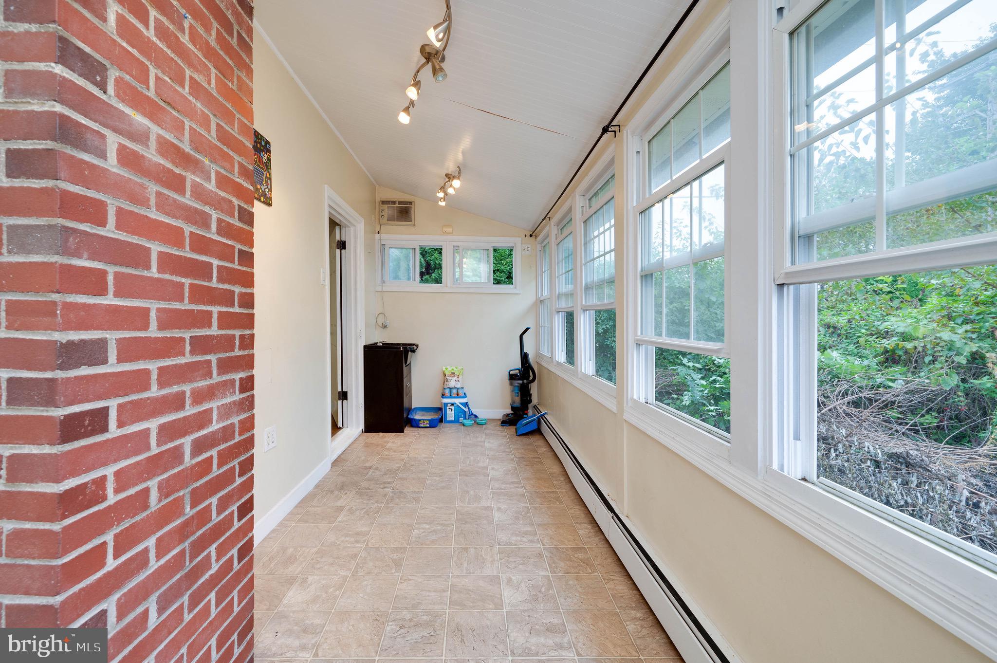 3536 Ridgeway Street Reading, PA 19605 - Photo 12 of 35