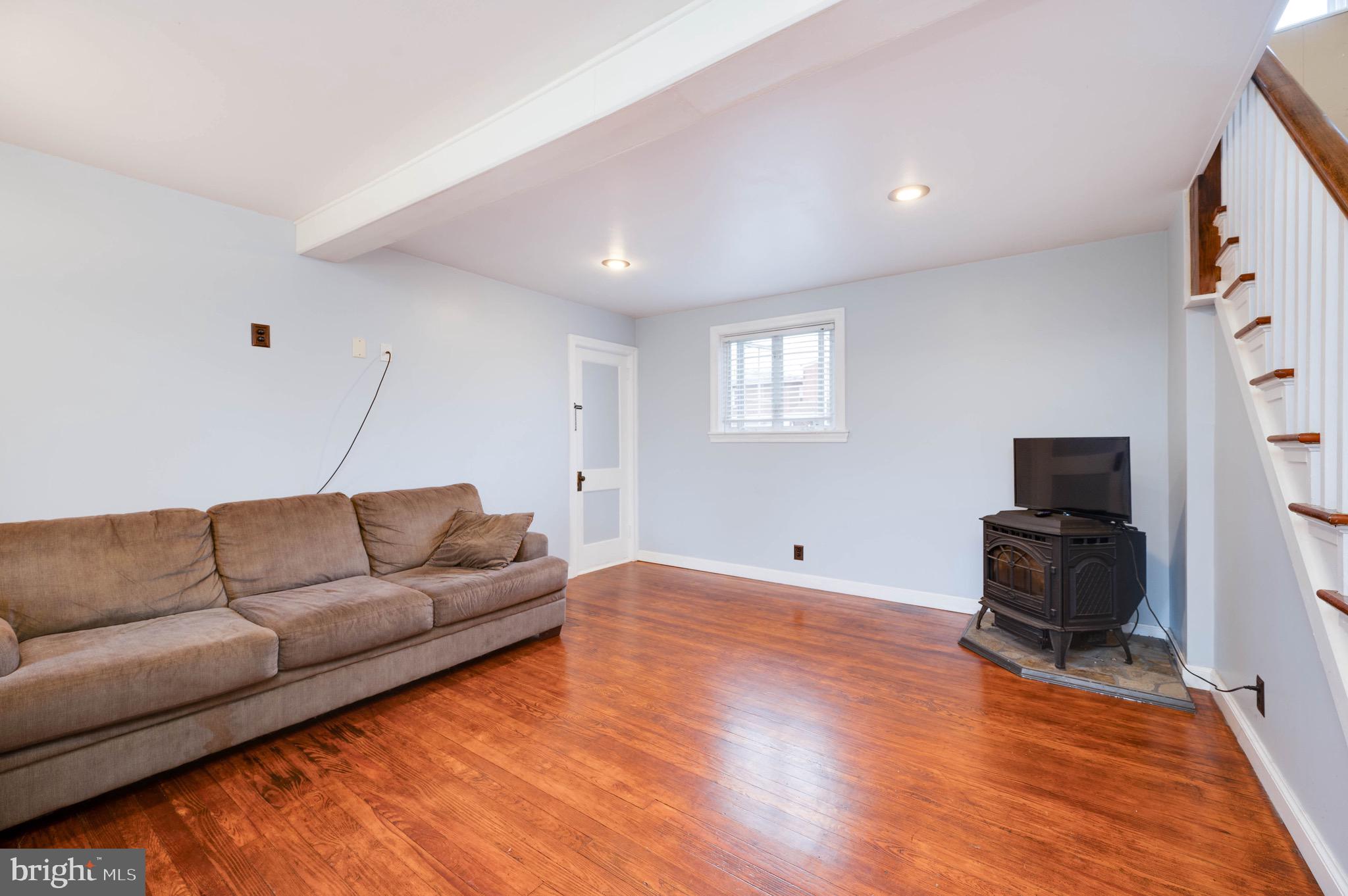3536 Ridgeway Street Reading, PA 19605 - Photo 4 of 35