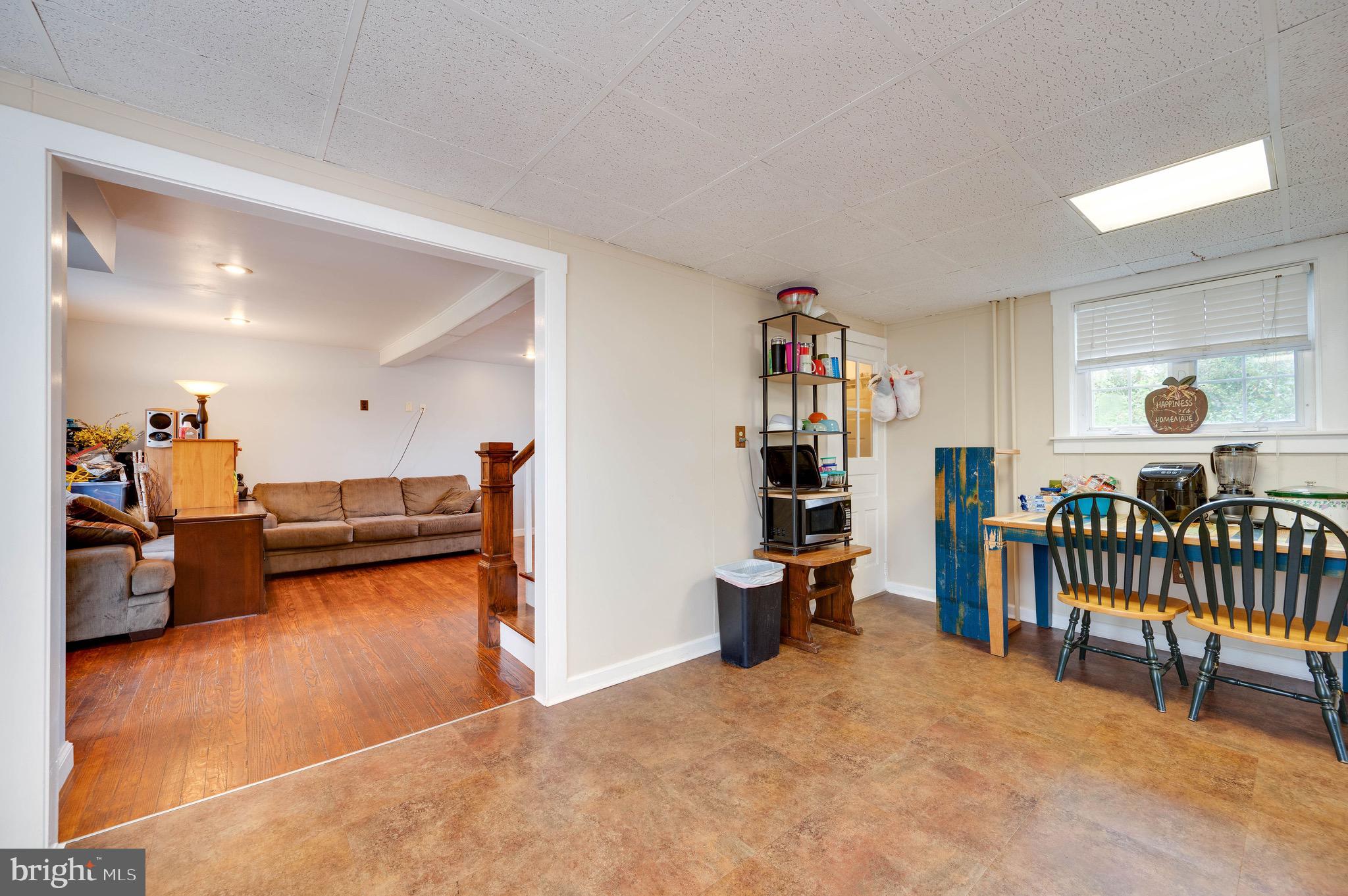 3536 Ridgeway Street Reading, PA 19605 - Photo 7 of 35