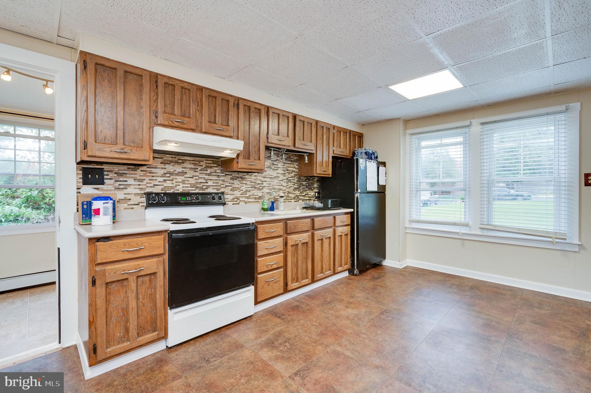 3536 Ridgeway Street Reading, PA 19605 - Photo 9 of 35