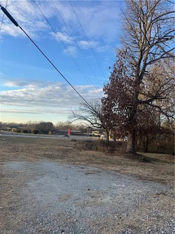 $190,000 | 606 Unity Street, Thomasville, NC 27360