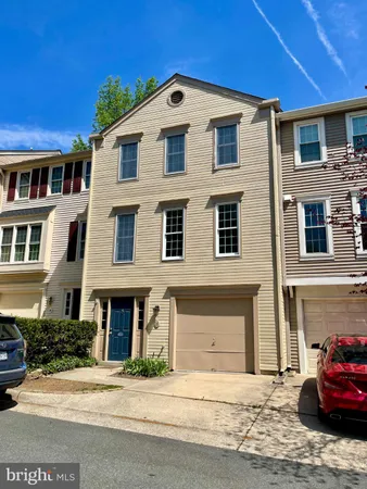 $3,400 | 32 Fendall Avenue, Alexandria, VA 22304