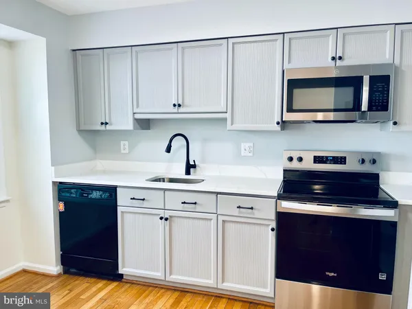 $3,400 | 32 Fendall Avenue, Alexandria, VA 22304