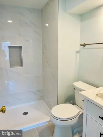 $3,400 | 32 Fendall Avenue, Alexandria, VA 22304