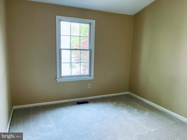 $3,400 | 32 Fendall Avenue, Alexandria, VA 22304