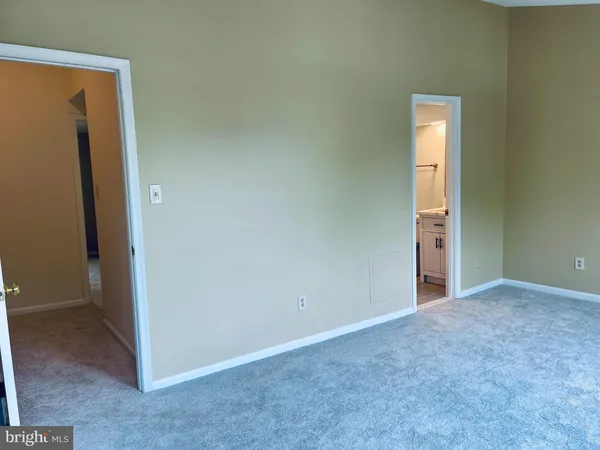 $3,400 | 32 Fendall Avenue, Alexandria, VA 22304