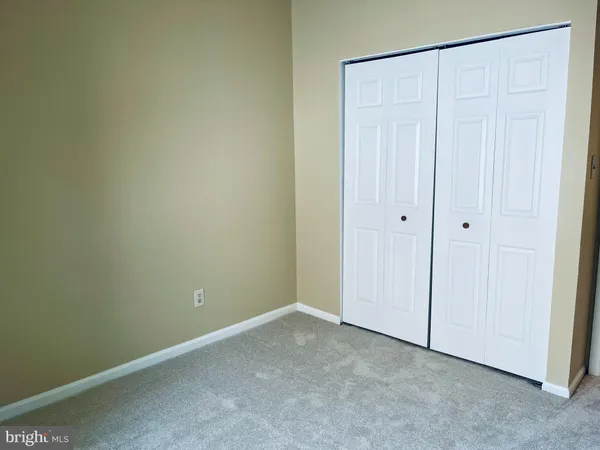 $3,400 | 32 Fendall Avenue, Alexandria, VA 22304