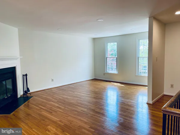$3,400 | 32 Fendall Avenue, Alexandria, VA 22304