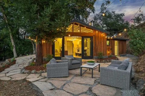 $1,749,000 | 76 Old Spanish Trail, Portola Valley, CA 94028