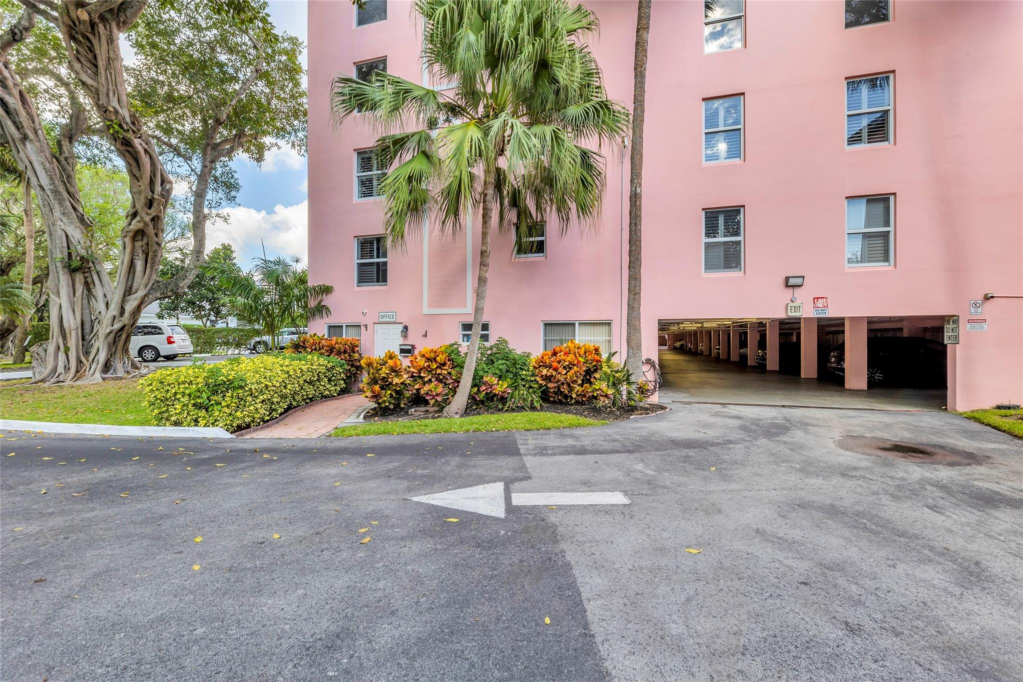 1040 Banyan Road, Unit 303C Boca Raton, FL 33432 - Photo 45 of 54 Photo 45