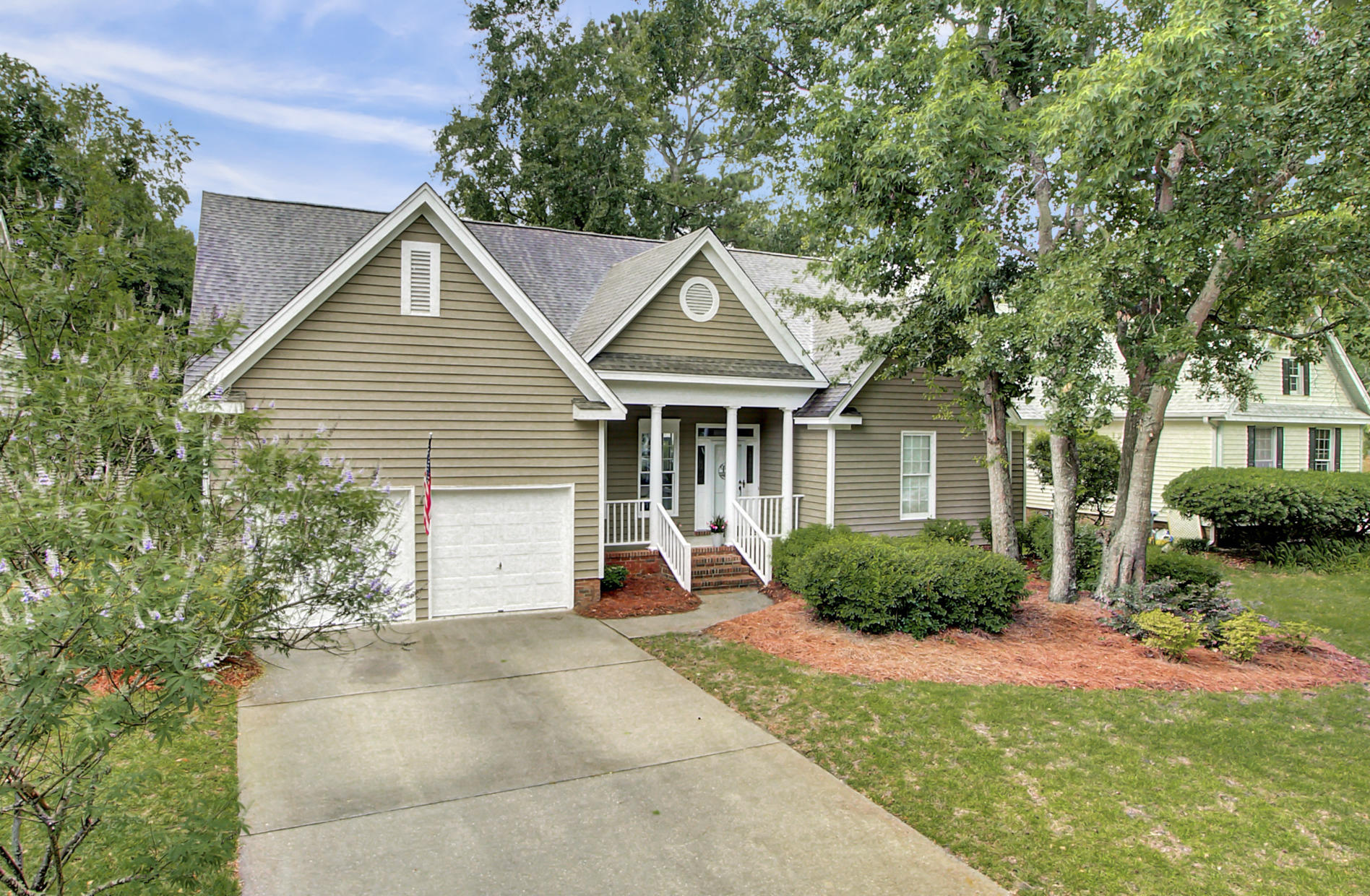 3089 Linksland Road Mount Pleasant, SC 29466 - Photo 2 of 34 Linksland front from left