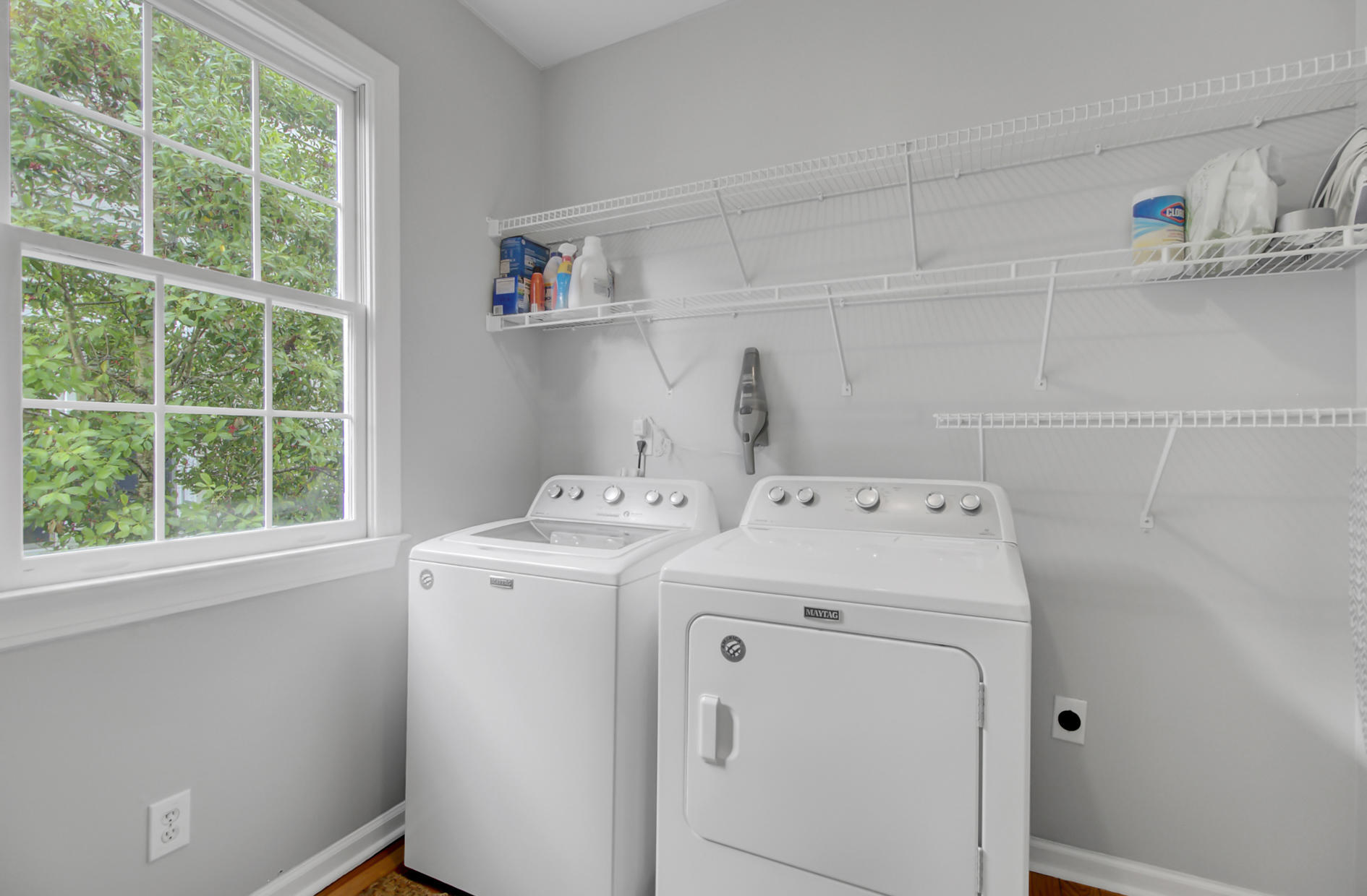 3089 Linksland Road Mount Pleasant, SC 29466 - Photo 16 of 34 laundry room