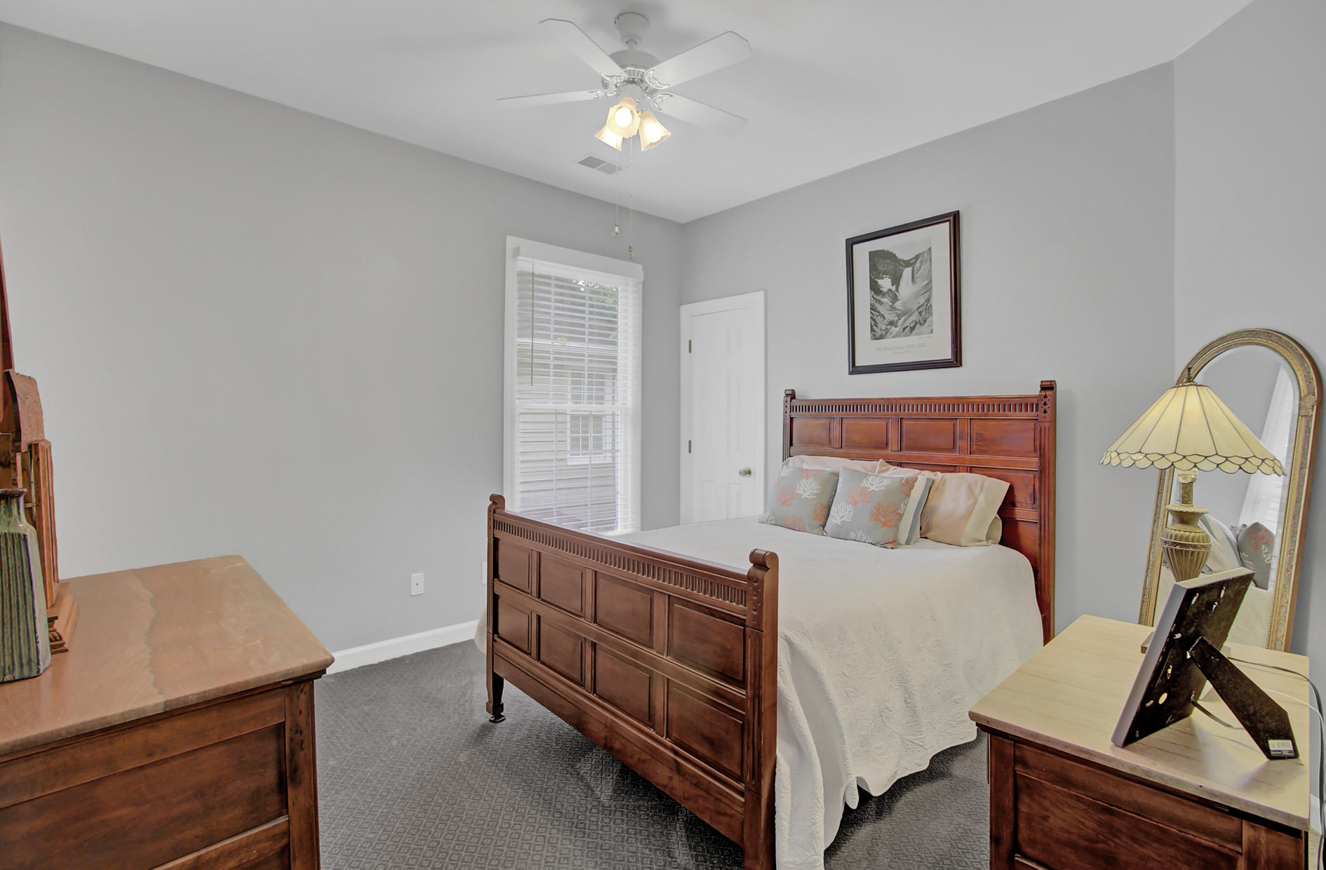 3089 Linksland Road Mount Pleasant, SC 29466 - Photo 22 of 34 2nd bedroom