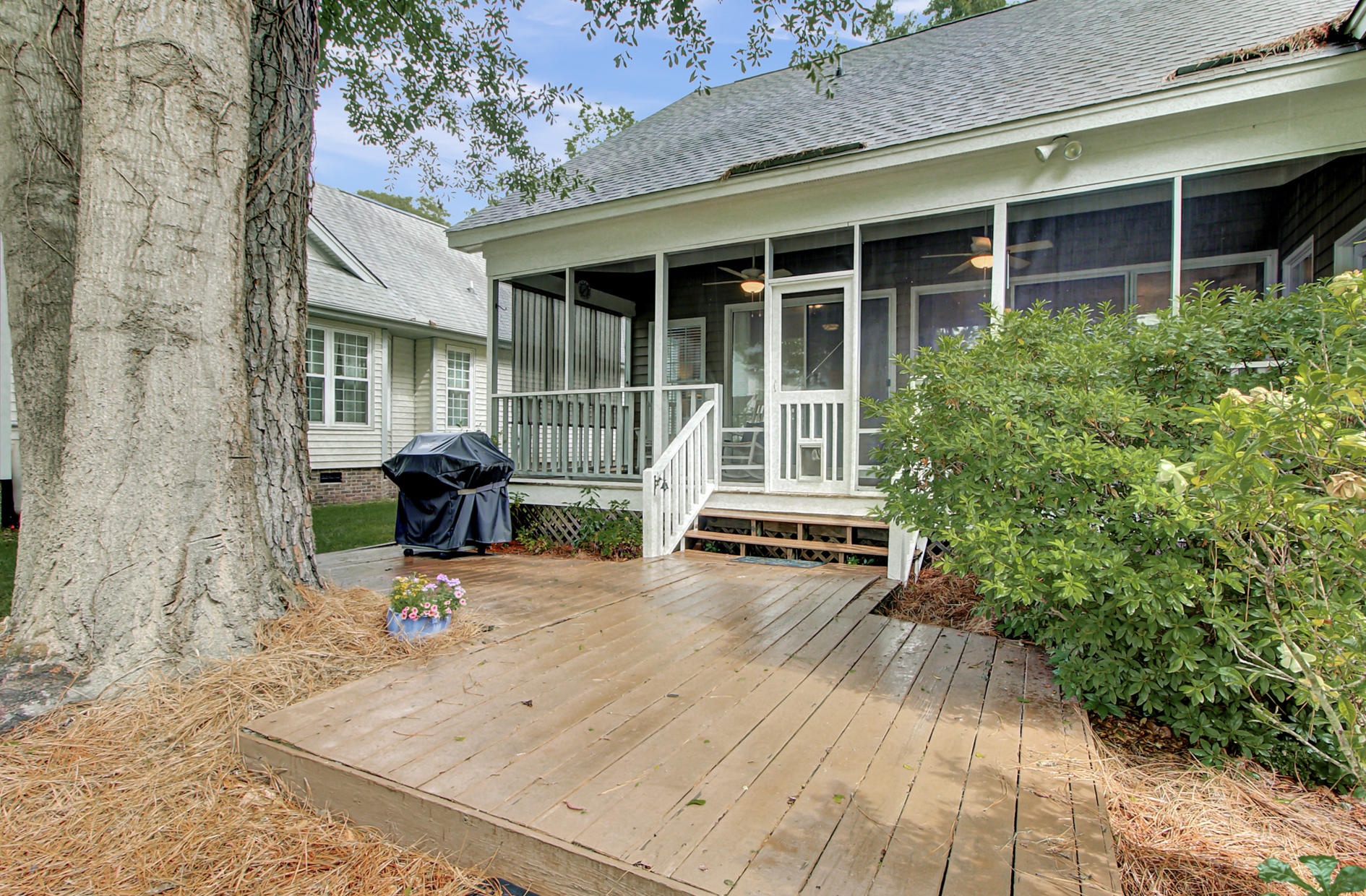 3089 Linksland Road Mount Pleasant, SC 29466 - Photo 27 of 34 back deck