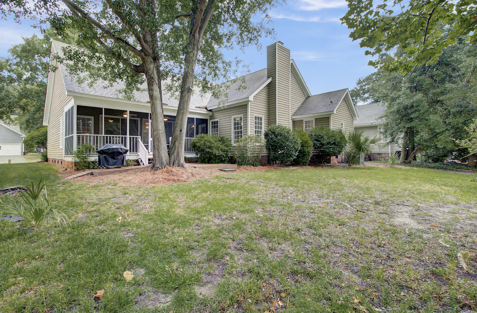 3089 Linksland Road Mount Pleasant, SC 29466 - Photo 28 of 34 backyard towards house