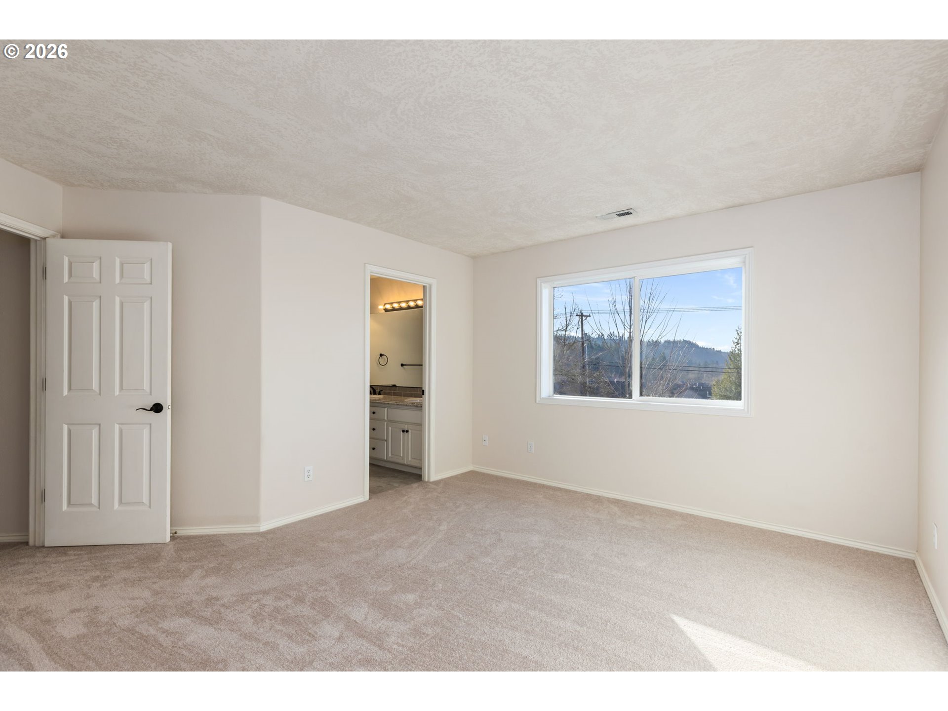 16151 Southeast Orchard View Lane Damascus, OR 97089 - Photo 21 of 38