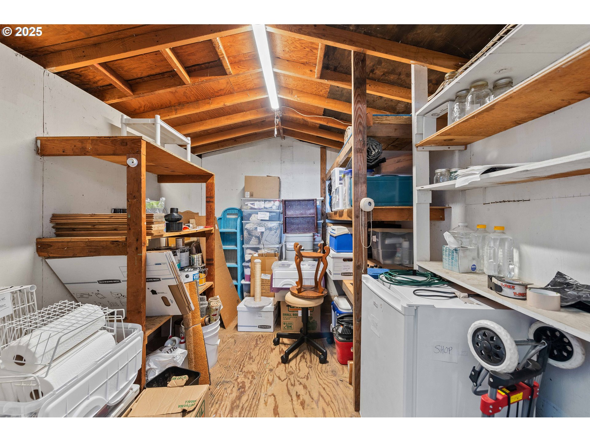 66642 East Bay Road, Unit 38 North Bend, OR 97459 - Photo 29 of 34 Workshop