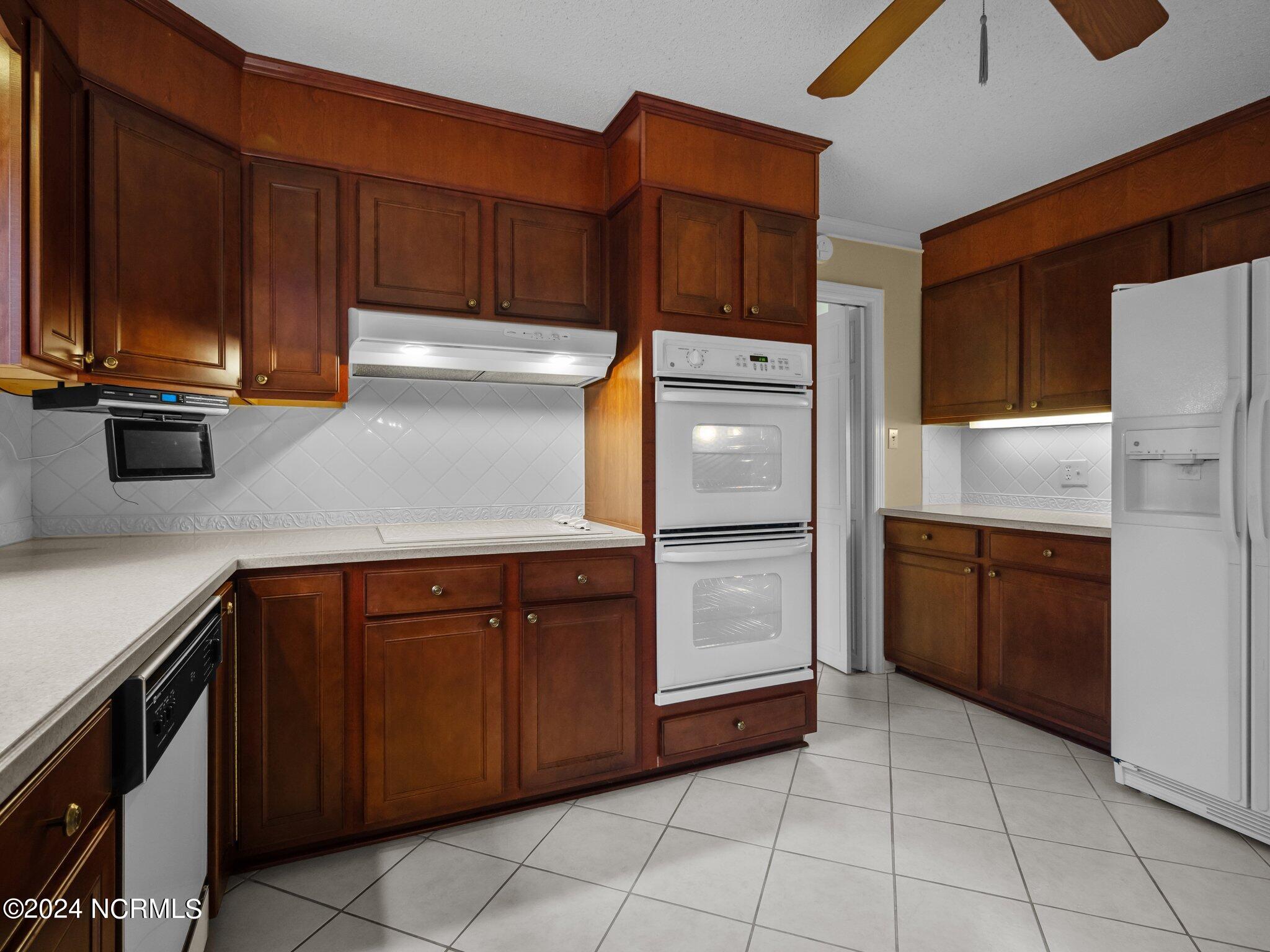 151 Brookview Drive Jacksonville, NC 28540 - Photo 11 of 43 20-web-or-mls-P2166868