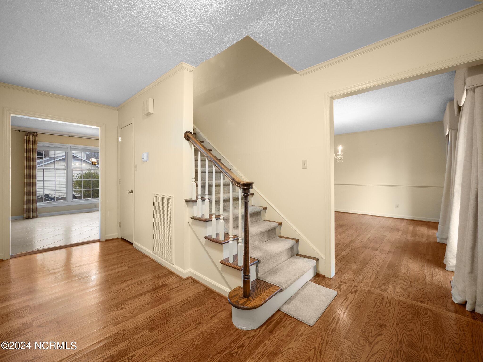 151 Brookview Drive Jacksonville, NC 28540 - Photo 4 of 43 32-web-or-mls-P2167029