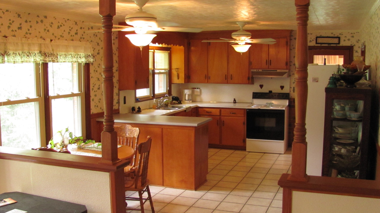 6383 Newport Road Catawba, VA 24070 - Photo 3 of 11 Kitchen and Breakfast Area