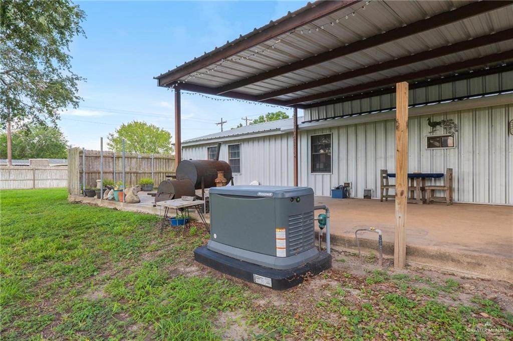 401 South Parker Road La Feria, TX 78559 - Photo 27 of 34