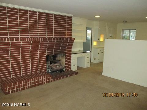 132 Reedsford Road Clinton, NC 28328 - Photo 3 of 13 132 Reedsford Road 12