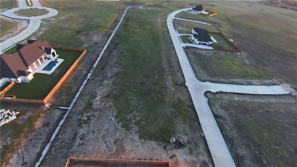 136 Yellow Rose Street Lorena, TX 76655 - Photo 14 of 39