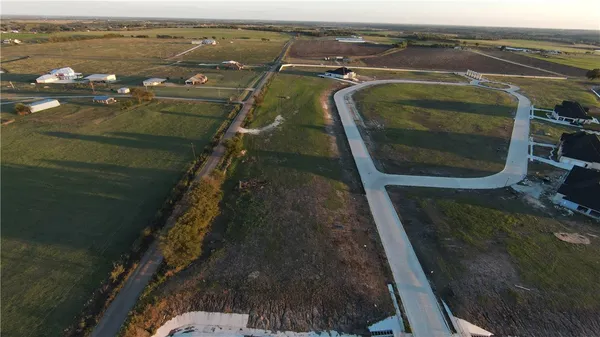 $183,000 | 136 Yellow Rose Street, Lorena, TX 76655