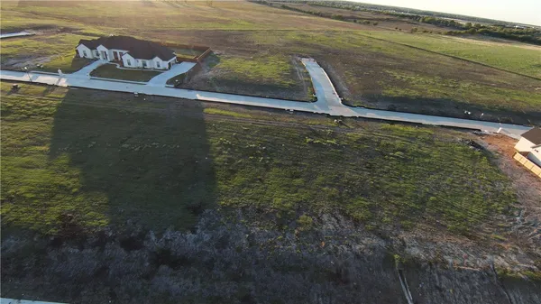 $183,000 | 136 Yellow Rose Street, Lorena, TX 76655