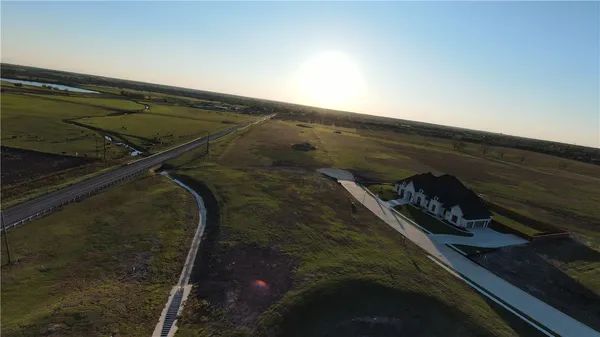 $183,000 | 136 Yellow Rose Street, Lorena, TX 76655