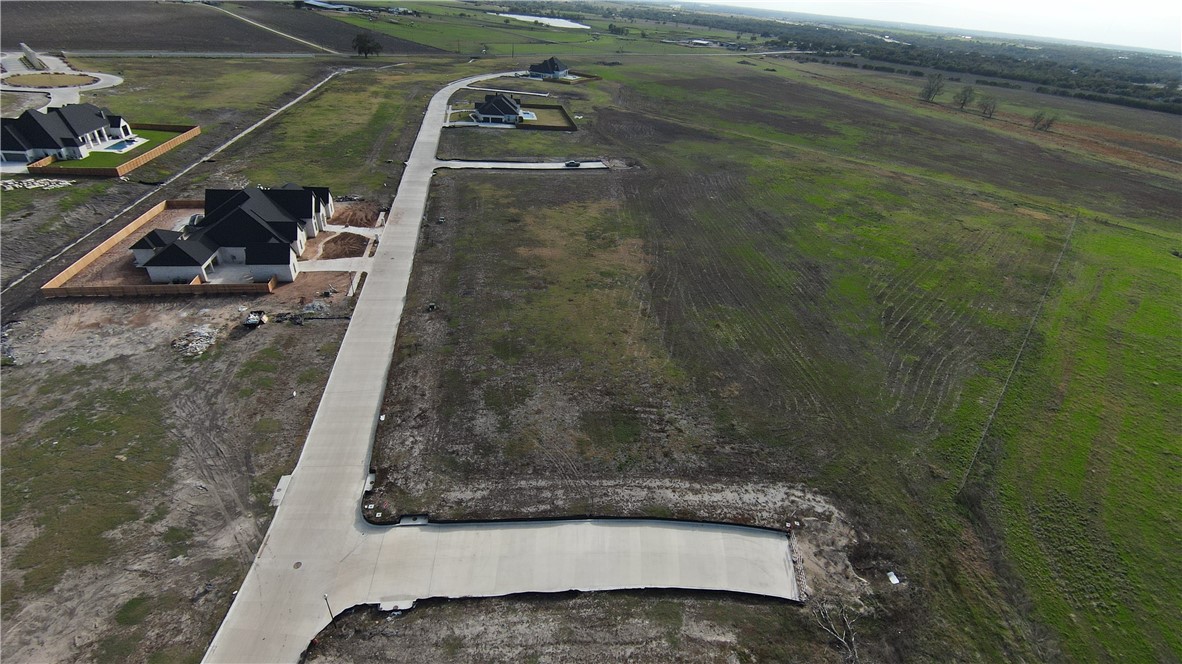 136 Yellow Rose Street Lorena, TX 76655 - Photo 5 of 39