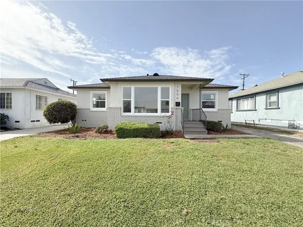 $724,900 | 1506 West Stockwell Street, Compton, CA 90222