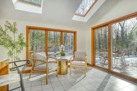 $1,859,000 | 28 Blueberry Lane, Lincoln, MA 01773