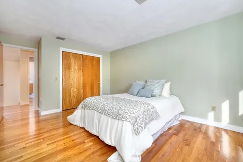 $1,859,000 | 28 Blueberry Lane, Lincoln, MA 01773