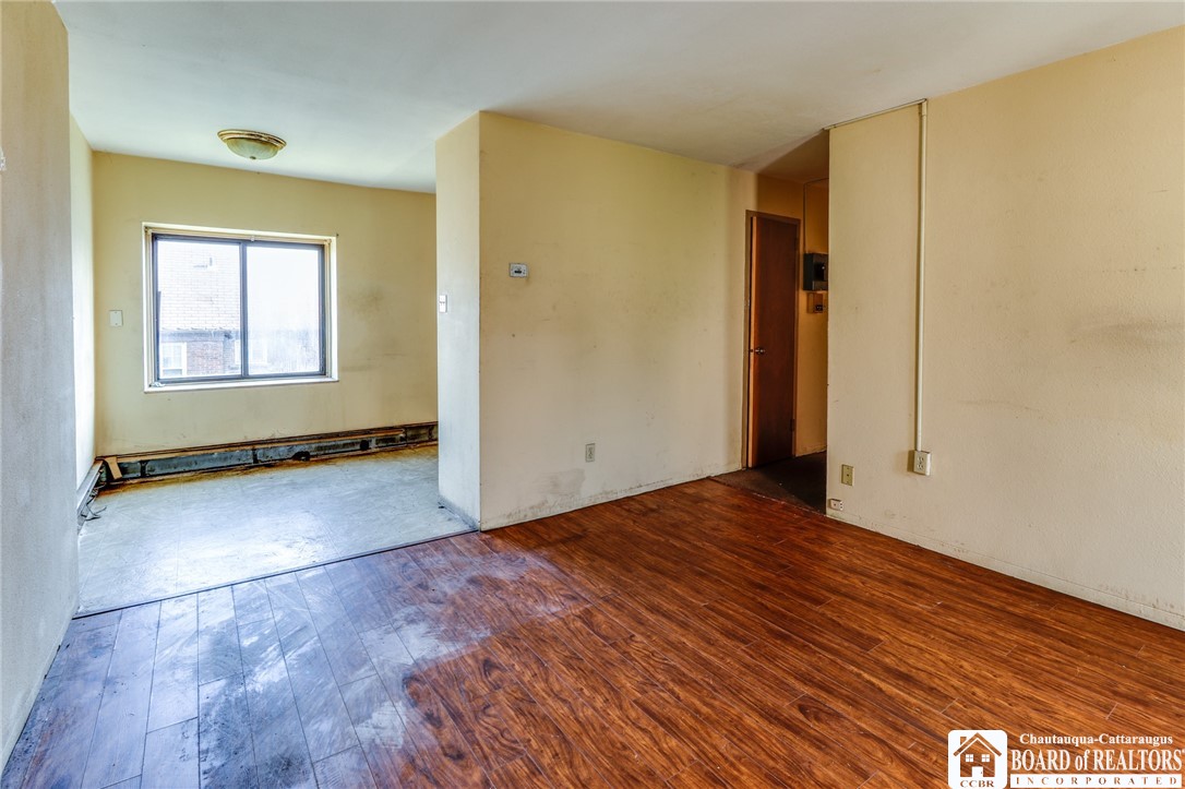 628 9th Street Niagara Falls, NY 14301 - Photo 15 of 43