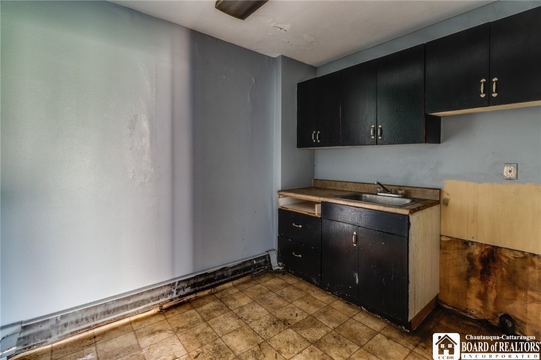 628 9th Street Niagara Falls, NY 14301 - Photo 29 of 43