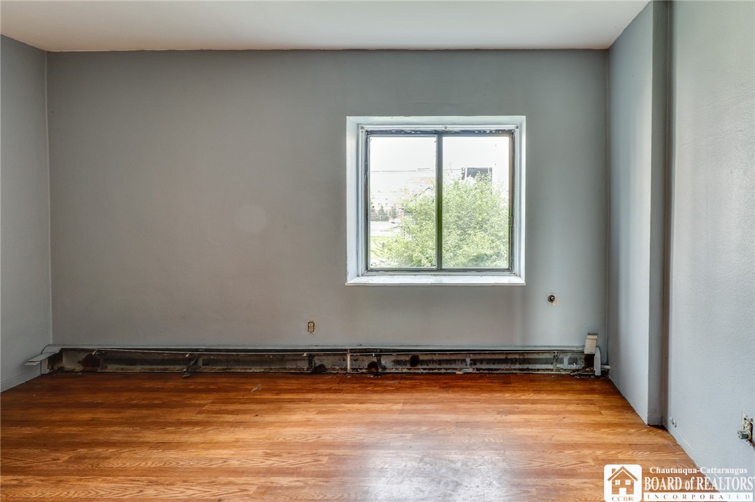 628 9th Street Niagara Falls, NY 14301 - Photo 33 of 43