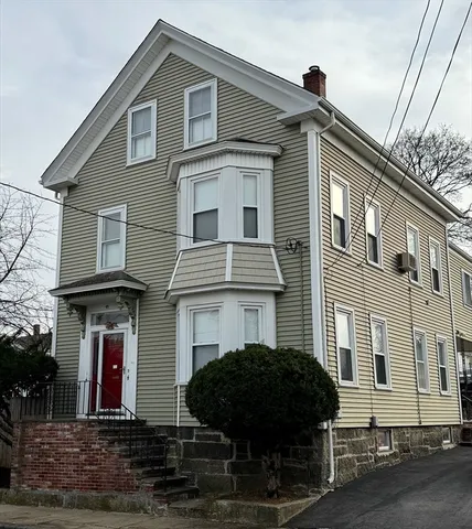 $2,400 | 43 Aborn Street, Unit 1, Peabody, MA 01960