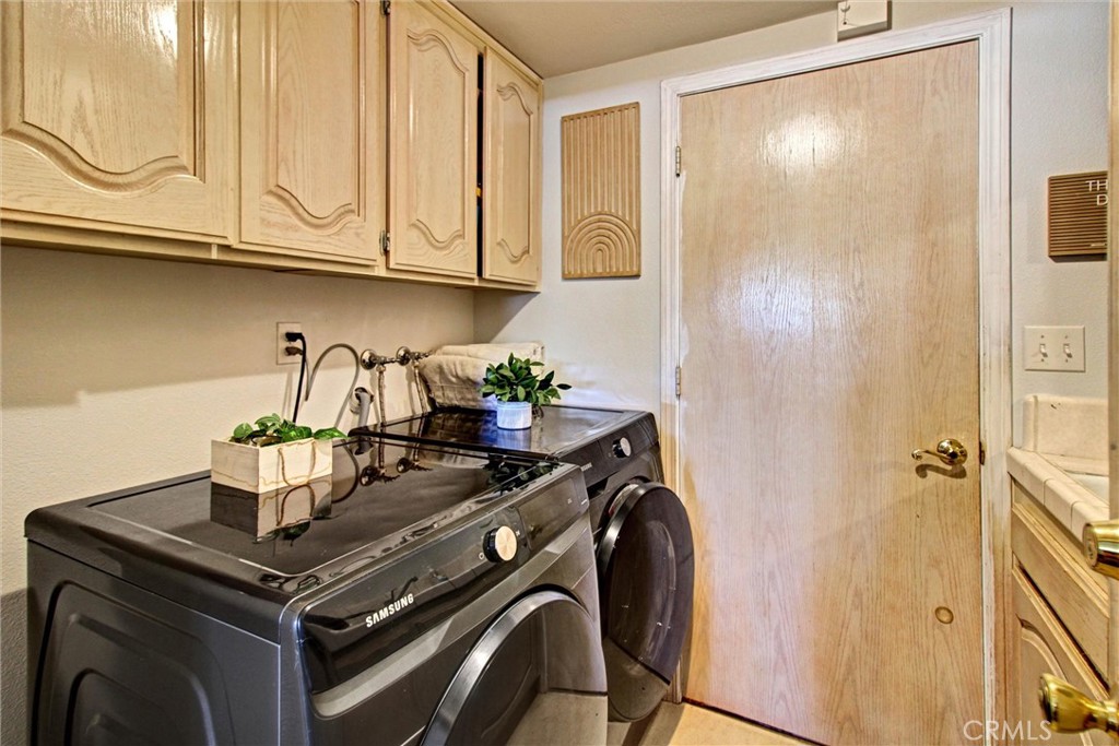 16410 Wintun Road Apple Valley, CA 92307 - Photo 32 of 69