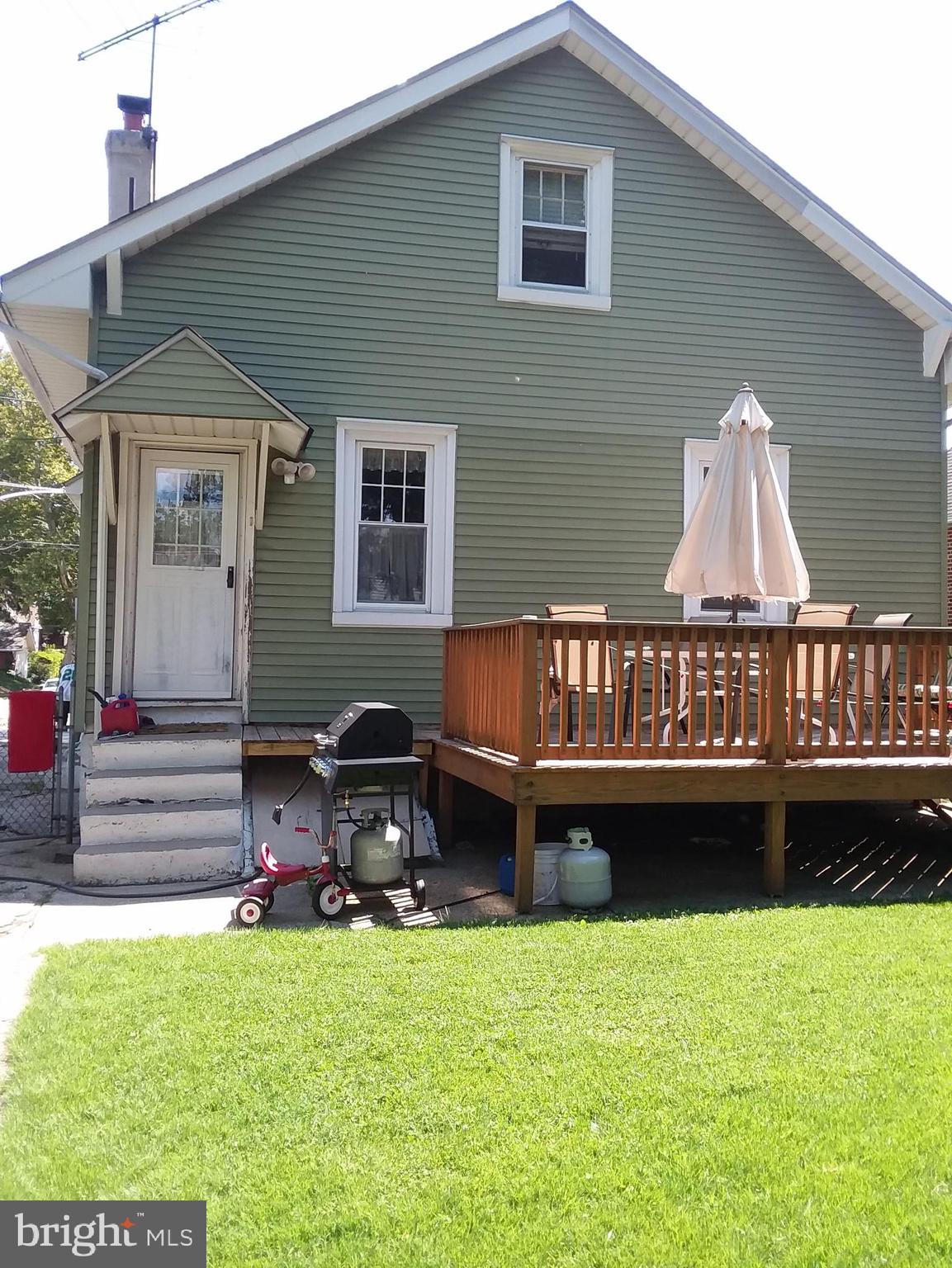 7418 Dungan Road Philadelphia, PA 19111 - Photo 3 of 3 Nice size deck.
