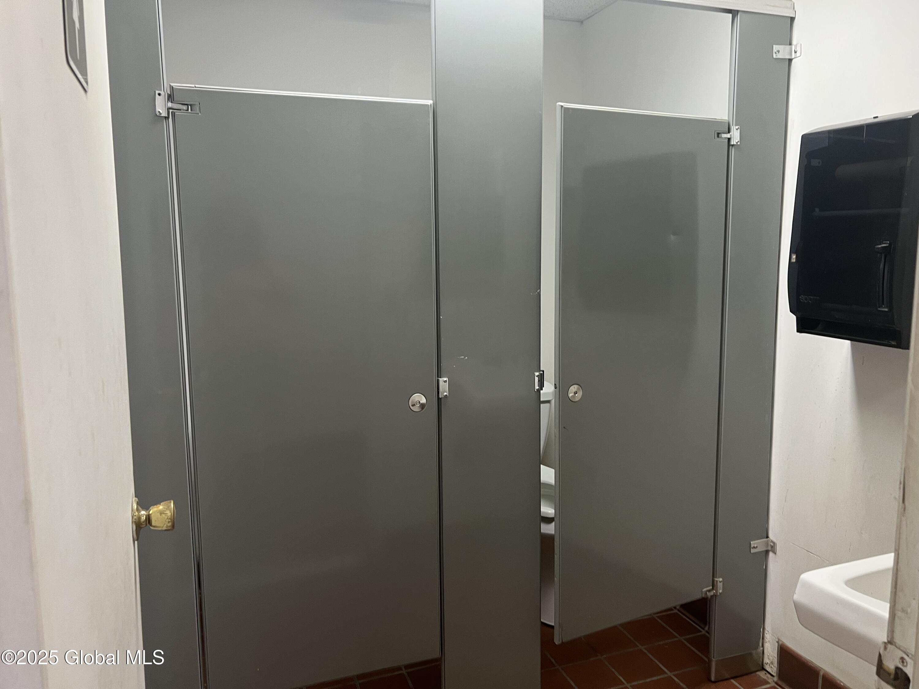 118 Aker Drive Cobleskill, NY 12043 - Photo 10 of 39 IMG_2022