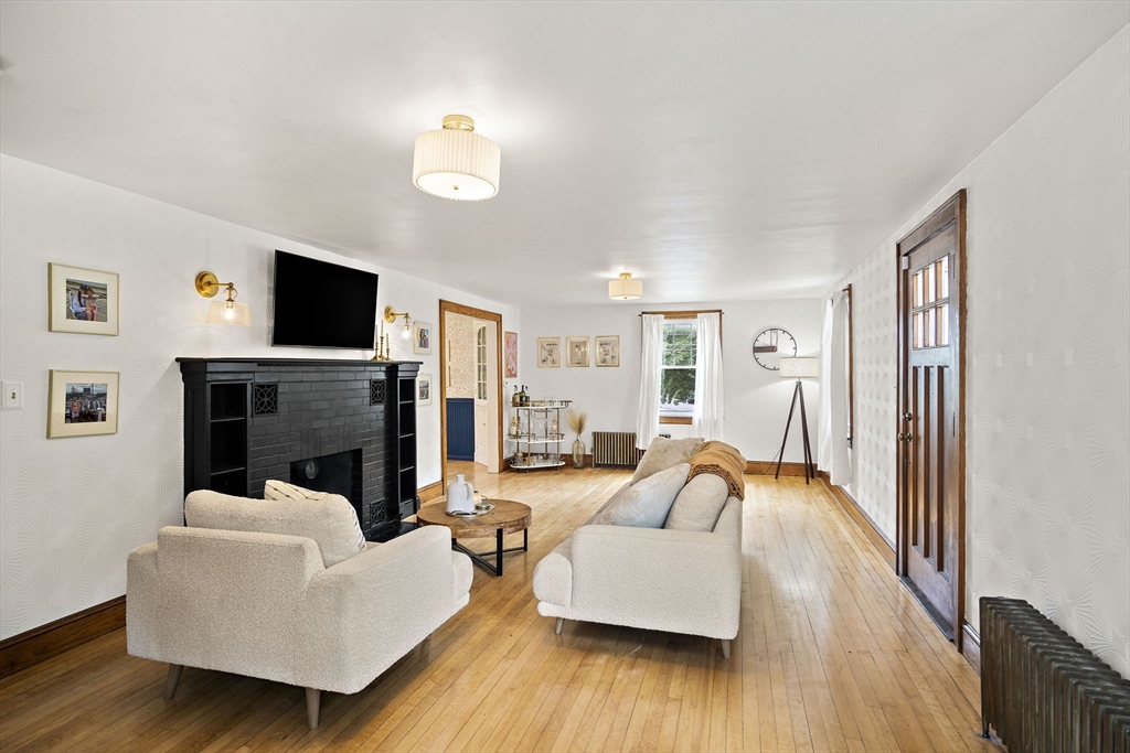 14 Old Wellington Road Manchester, NH 03104 - Photo 5 of 41 Gallery Image 5
