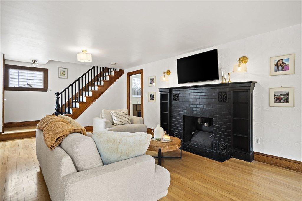 14 Old Wellington Road Manchester, NH 03104 - Photo 6 of 41 Gallery Image 6