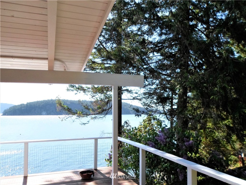 259 Ferry Road Lopez Island, WA 98261 - Photo 3 of 18