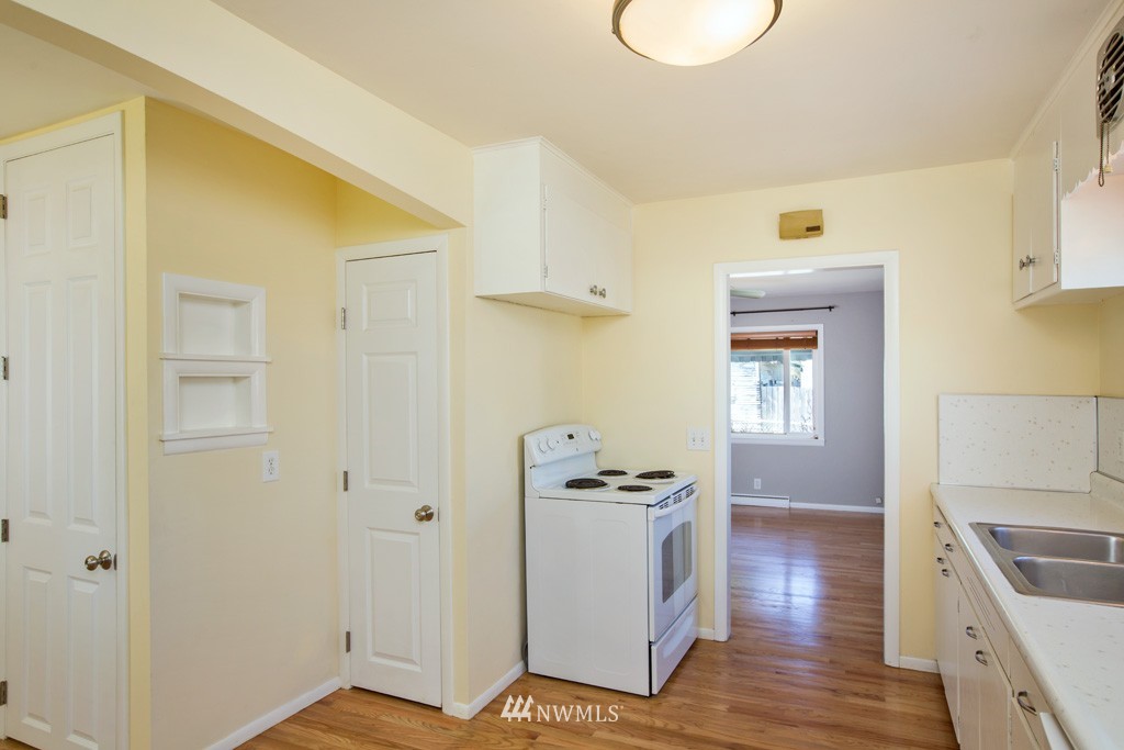 238 Park Place North Renton, WA 98057 - Photo 11 of 25