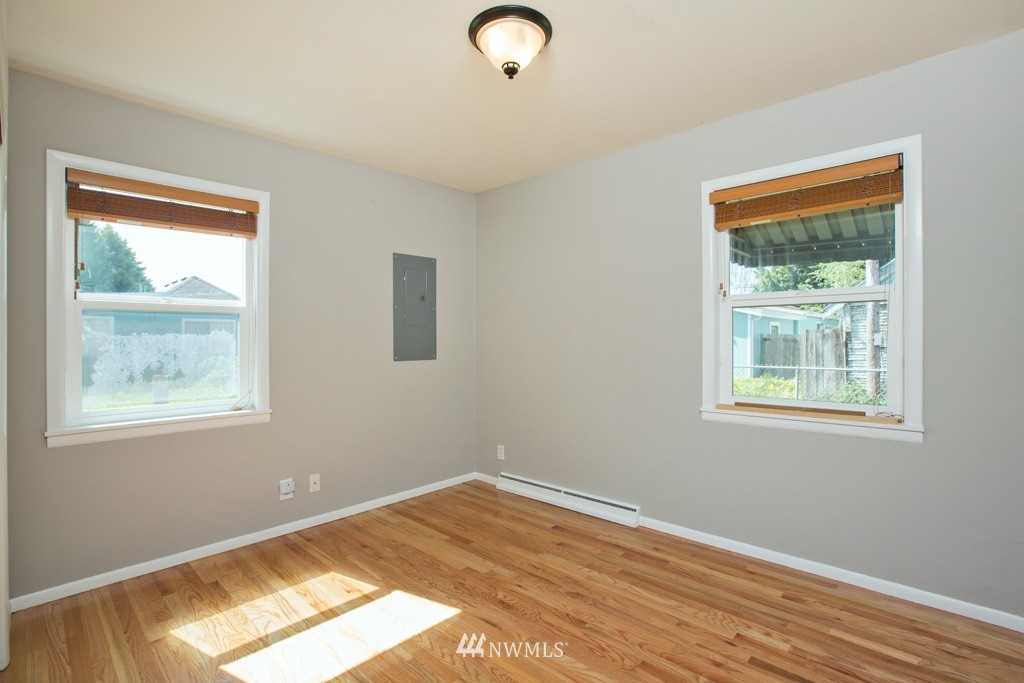 238 Park Place North Renton, WA 98057 - Photo 13 of 25