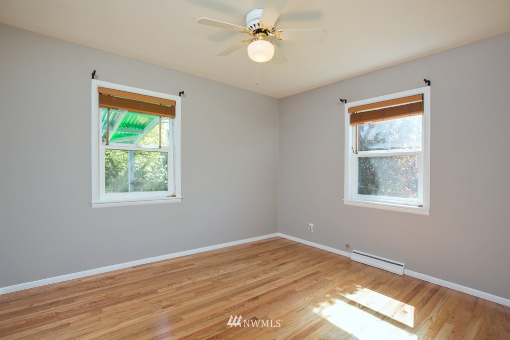 238 Park Place North Renton, WA 98057 - Photo 15 of 25