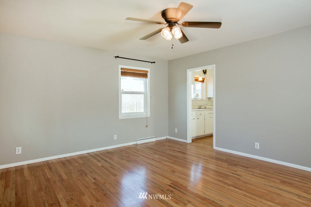 238 Park Place North Renton, WA 98057 - Photo 4 of 25